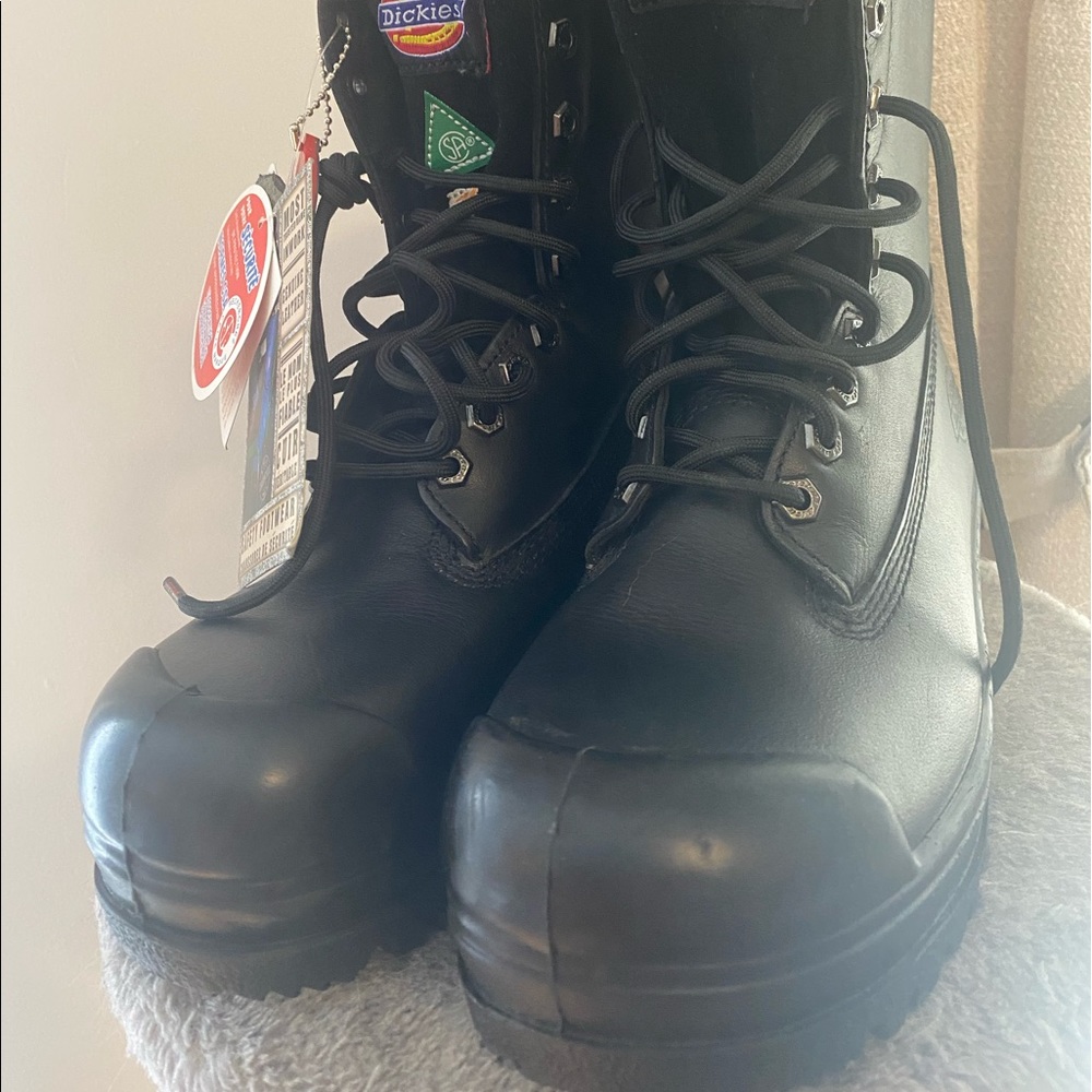 Woman’s Isolation work Dickeys Boots Steel Toe